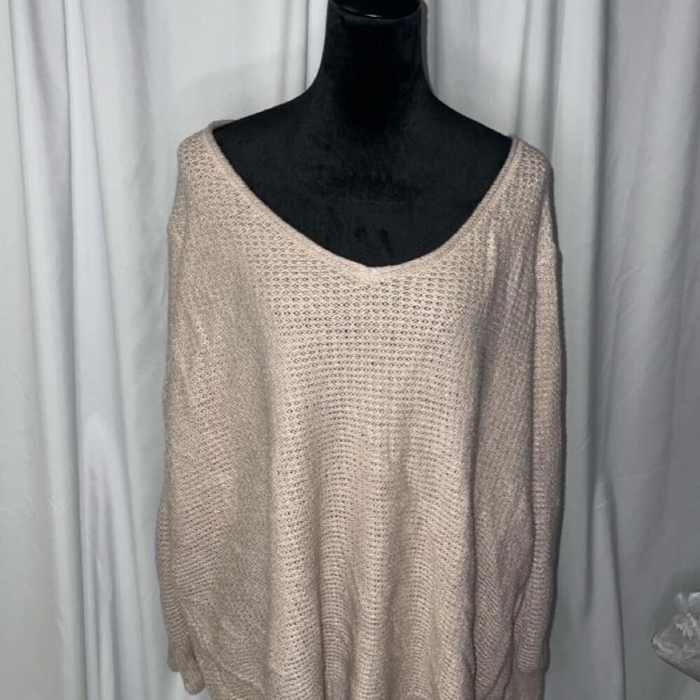 Maurices Women's Cream and Tan Jumper